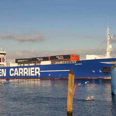 Hafenbucht Moba-travel * ליבק